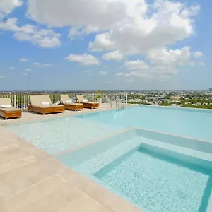 Lujoso Apartamento, Nuevo! Cancún